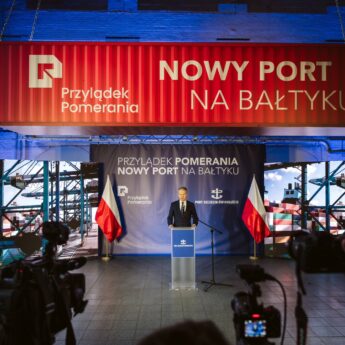 Rząd buduje nowy terminal kontenerowy. Opozycja grzmi: "mamią Polaków niewykonalnym Przylądkiem"