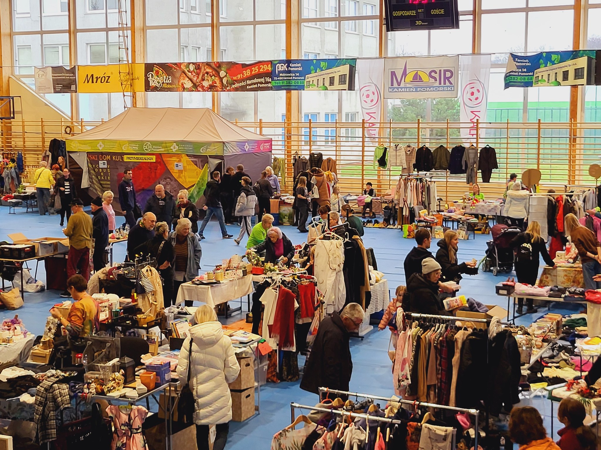 W Kamieniu Pomorskim trwa pchli targ