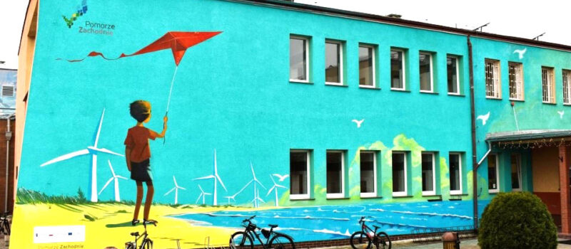 Ekologiczny mural w Dziwnowie już pochłania CO₂
