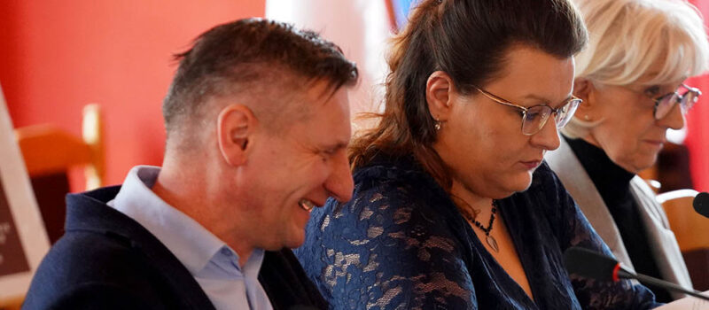 Bez umów, porozumień, faktur. Tak Prezes ZWiK Dziwnów współpracował z PGK Kamień Pomorski Bez umów, porozumień, faktur. Tak Prezes ZWiK Dziwnów współpracował z PGK Kamień Pomorski