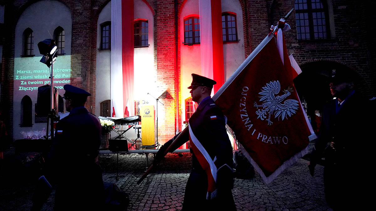 Kamień Pomorski uczcił 107. rocznicę odzyskania niepodległości [FILM]