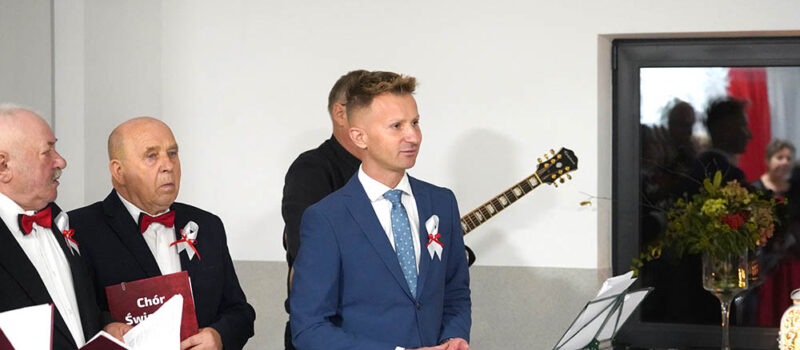 Świerzno uczciło Niepodległość. Wójt zapowiada działania w sprawie odzyskania dworu von Flemminga [ZDJĘCIA]