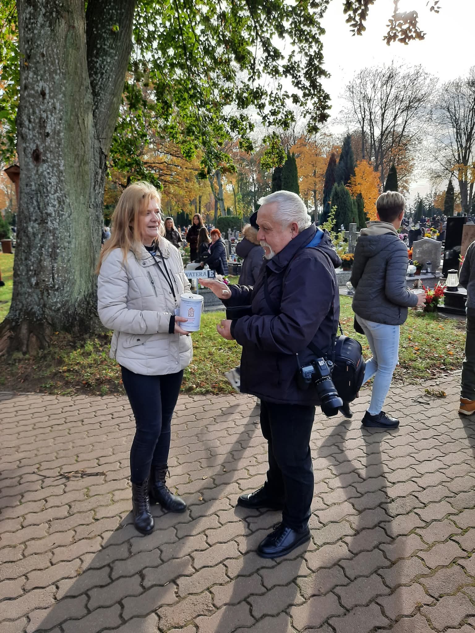 Rekordowa kwesta na kamieńskim cmentarzu. Zebrano ponad 6,7 tysiąca złotych na ratowanie zabytkowych nagrobków