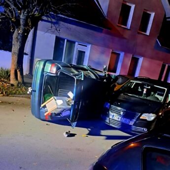 Wypadek na ulicy Słowiańskiej w Wolinie. Trzy osoby poszkodowane