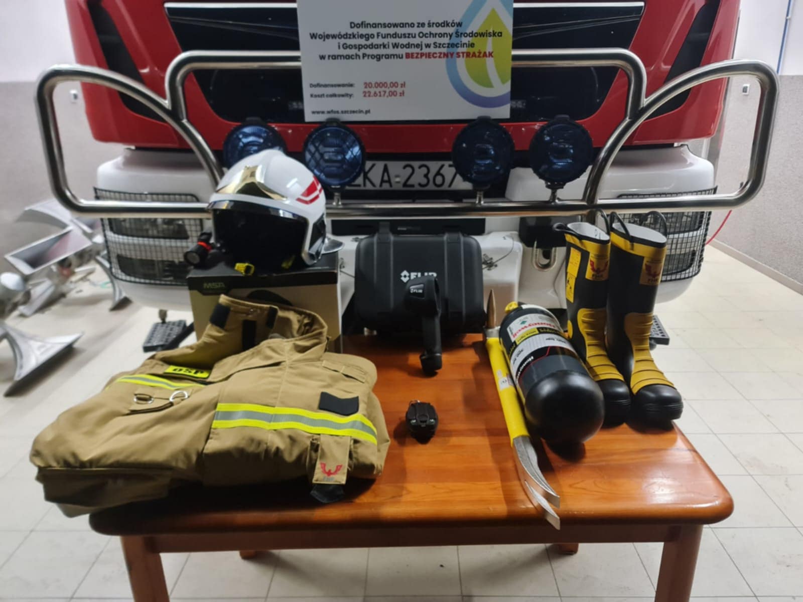 Nowy sprzęt dla strażaków z Dziwnowa dzięki wsparciu WFOŚiGW w Szczecinie