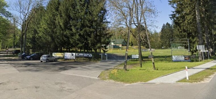 Golczewo: utrudnienia w parkowaniu w okolicach cmentarza Golczewo: utrudnienia w parkowaniu w okolicach cmentarza