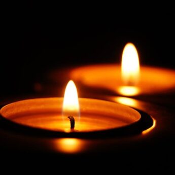 Dzień Zaduszny w Polsce. Historia, tradycje i współczesne obchody