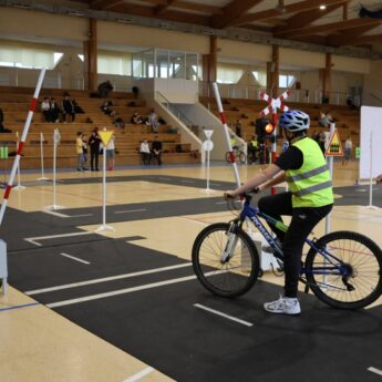 V Turniej Szkolny BRD „Rowerem Bezpiecznie i Zdrowo” za nami. Uczniowie rywalizowali w Kamieniu Pomorskim