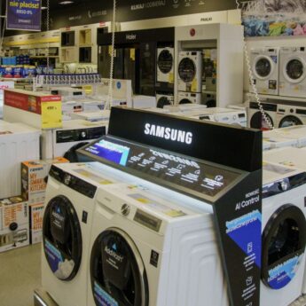 Od 1 stycznia 2026 wchodzi unijny CBAM. Podrożeją pralki, AGD, auta i remonty