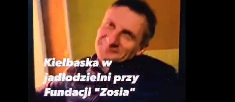 Przed wyborami pełna, przed świętami pusta. Jak dziś wygląda "lodówka Mamzera"? [FILM]