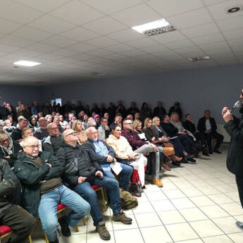 Gorąca dyskusja w Kołczewie! Burzliwe spotkanie otworzyło debatę o farmie wiatrowej [ZDJĘCIA]