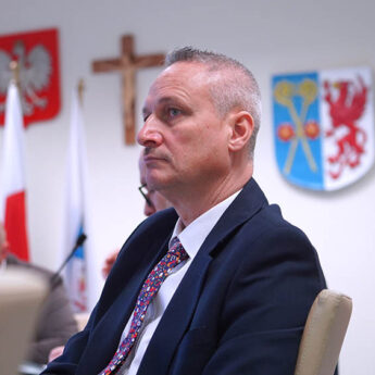 Budżet Powiatu Kamieńskiego przyjęty jednomyślnie. 44 mln zł na inwestycje! [WYKAZ]