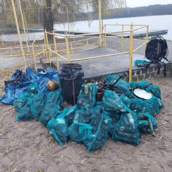 Mikołajkowe sprzątanie Jeziora Szczuczego - wspólna akcja już w tę sobotę!