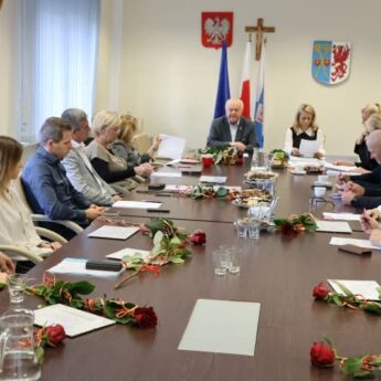 Uroczyste posiedzenie Powiatowej Rady Rynku Pracy w Kamieniu Pomorskim