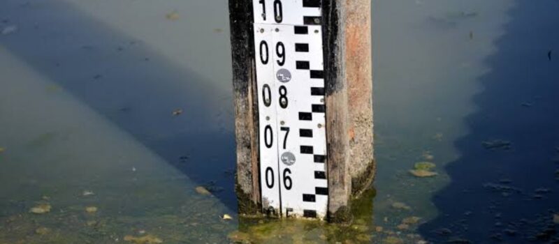 Pogotowie sztormowe w porcie Dziwnów. Stan wody przekroczył poziom alarmowy