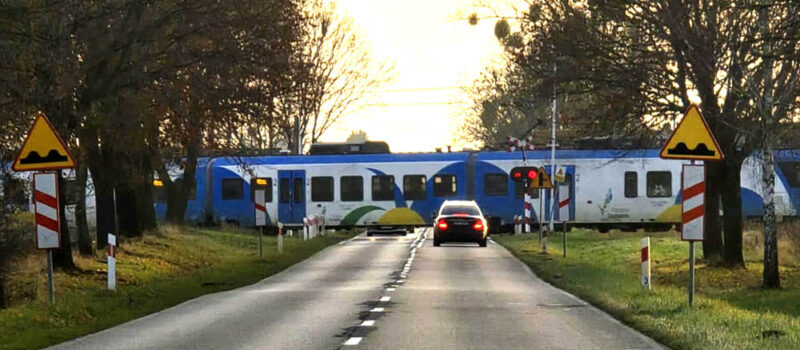 Mieszkańcy Mokrzycy czują się komunikacyjnie wykluczeni. Apelują o postój pociągu POLREGIO Mieszkańcy Mokrzycy czują się komunikacyjnie wykluczeni. Apelują o postój pociągu POLREGIO