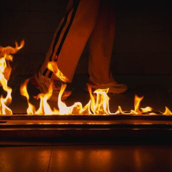 Jak dbać o szybę w kominku gazowym – czystość, trwałość i odporność na temperaturę