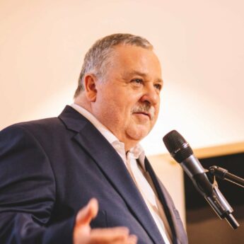 Artur Balazs ostro o sporze wokół wiatraków w gminie Wolin: „Ktoś chce zbić na tym kapitał”