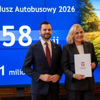 Umowy na dofinansowanie przejazdów autobusowych przekazane