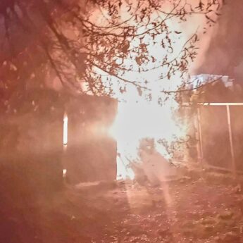 Pożar garażu w Wolinie. Nocna akcja strażaków