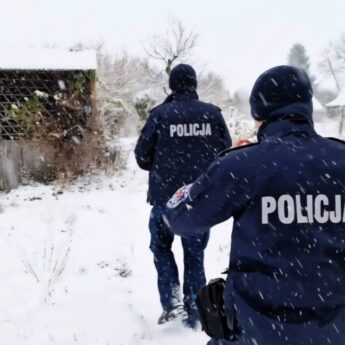 Mróz zabija po cichu. Policjanci sprawdzają pustostany i apelują o reakcję