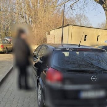 Policjant po służbie zatrzymał kierowcę z sądowym zakazem