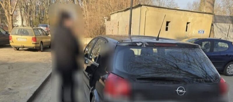 Policjant po służbie zatrzymał kierowcę z sądowym zakazem