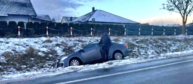 Po odwilży wraca mróz. Na drogach coraz bardziej ślisko Po odwilży wraca mróz. Na drogach coraz bardziej ślisko