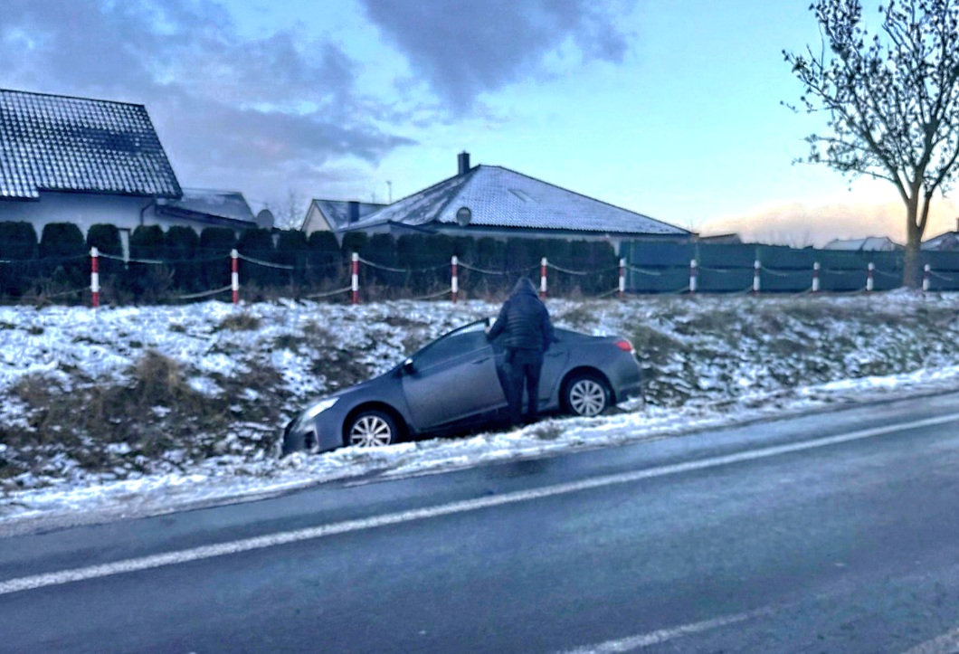 Po odwilży wraca mróz. Na drogach coraz bardziej ślisko