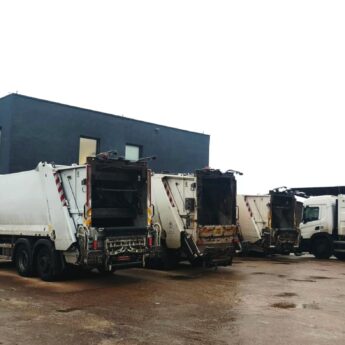 Odbiór odpadów wstrzymany. PGK Kamień Pomorski reaguje na fatalne warunki pogodowe