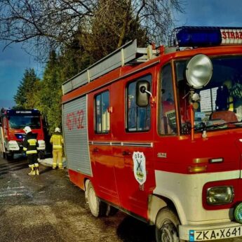 Tragiczne zdarzenie w Kłębach. Strażacy walczyli o życie do czasu przyjazdu karetki