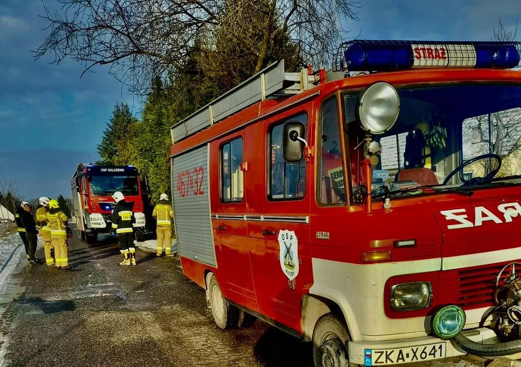 Tragiczne zdarzenie w Kłębach. Strażacy walczyli o życie do czasu przyjazdu karetki