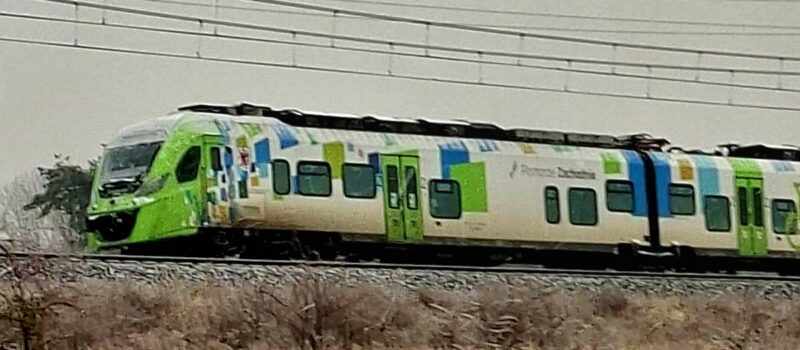 Pociągi stoją w regionie. Przymusowy postój składu pod Wolinem