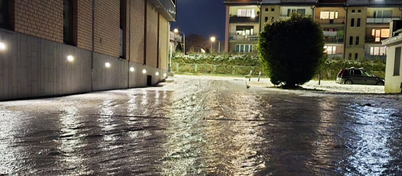 Ostrzeżenie IMGW dla powiatu kamieńskiego. Nadchodzą opady marznące