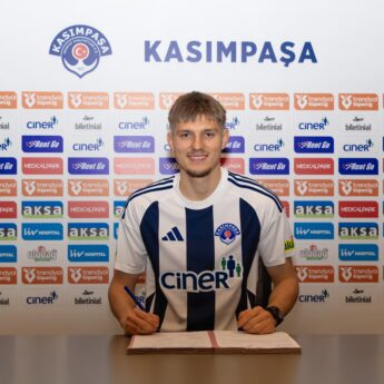 Adrian Benedyczak wypożyczony z Parmy do tureckiej Kasımpaşy [FILM]