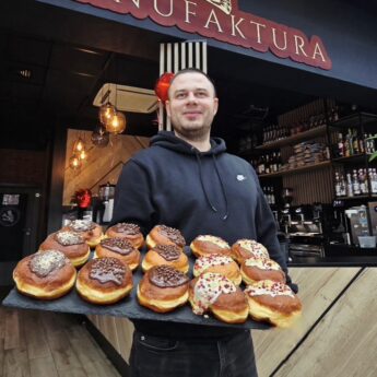 Pyszniejszych nie spróbujecie! Manufaktura Lodów i Kawy zaprasza na ciepłe pączki [FILM]