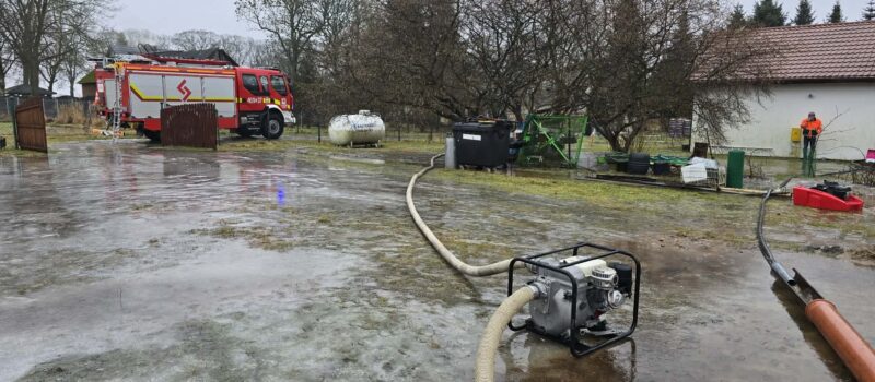 Po mrozach przyszła odwilż. Gmina Wolin zmaga się z podtopieniami Po mrozach przyszła odwilż. Gmina Wolin zmaga się z podtopieniami