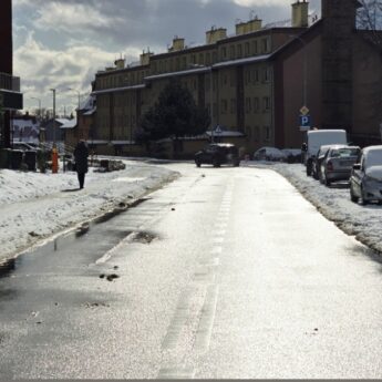 Nadciąga śnieżyca oraz niskie temperatury