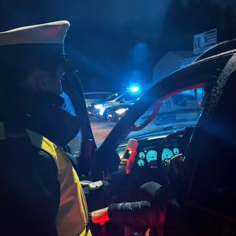 Dwóch nietrzeźwych kierowców w powiecie kamieńskim. 450 kontroli jednego dnia