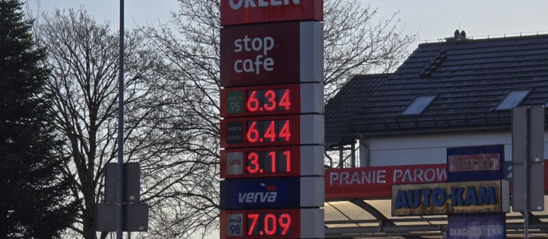 Uderzenie w portfele kierowców? Ceny paliw mogą wkrótce wzrosnąć Uderzenie w portfele kierowców? Ceny paliw mogą wkrótce wzrosnąć