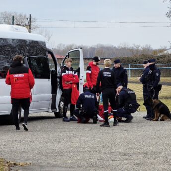 Policja w pełnej gotowości. Gryf Kamień Pomorski podejmuje Gwardię Koszalin