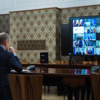 Polski rząd póki co nie obniży cen paliw. Premier: "musimy zachować tę możliwość na najczarniejszą godzinę"