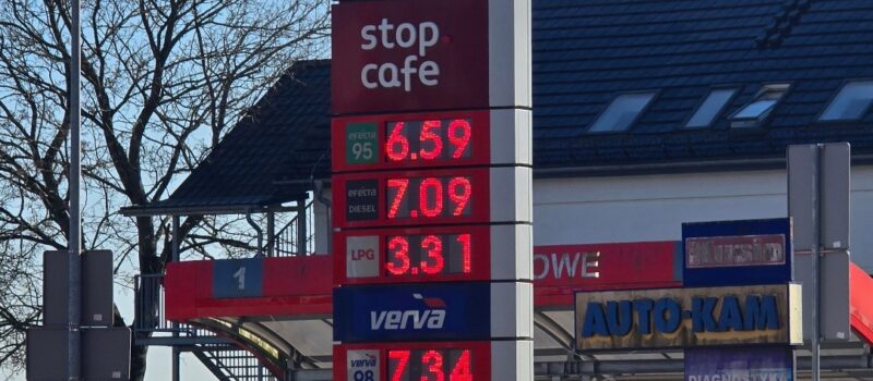 To nie będzie dobry tydzień dla kierowców. Paliwo znów podrożeje To nie będzie dobry tydzień dla kierowców. Paliwo znów podrożeje