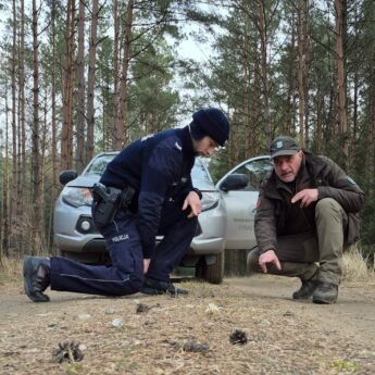 Policjanci i leśnicy patrolują lasy powiatu. Trwa akcja „Wieniec”