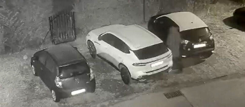 „To była bandycka akcja”. Po spalonym aucie ktoś znów próbował zniszczyć samochód wójta [FILM]