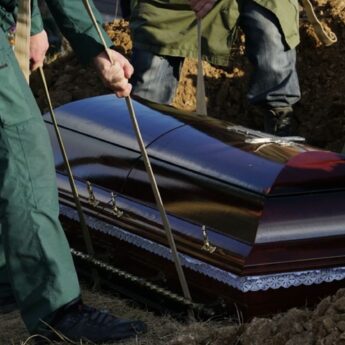 MPGK w Wolinie szuka grabarza. 7,5 tys. zł brutto na start