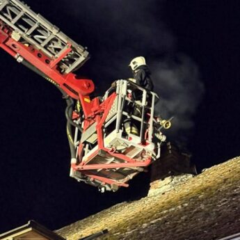 Dwa alarmy w kilkadziesiąt minut. Strażacy nie mieli chwili wytchnienia