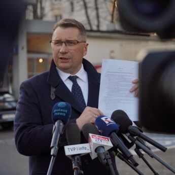 Składają projekt ustawy w sprawie czasowego obniżenia akcyzy i VAT na paliwo