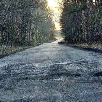 7,5 tys. zł brutto i stabilna praca. Trwa nabór do utrzymania dróg w gminie Wolin