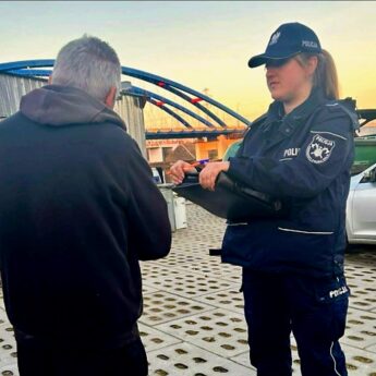 Policja przeprowadziła akcję „Cudzoziemiec”. 10 osób ujawnionych w powiecie kamieńskim